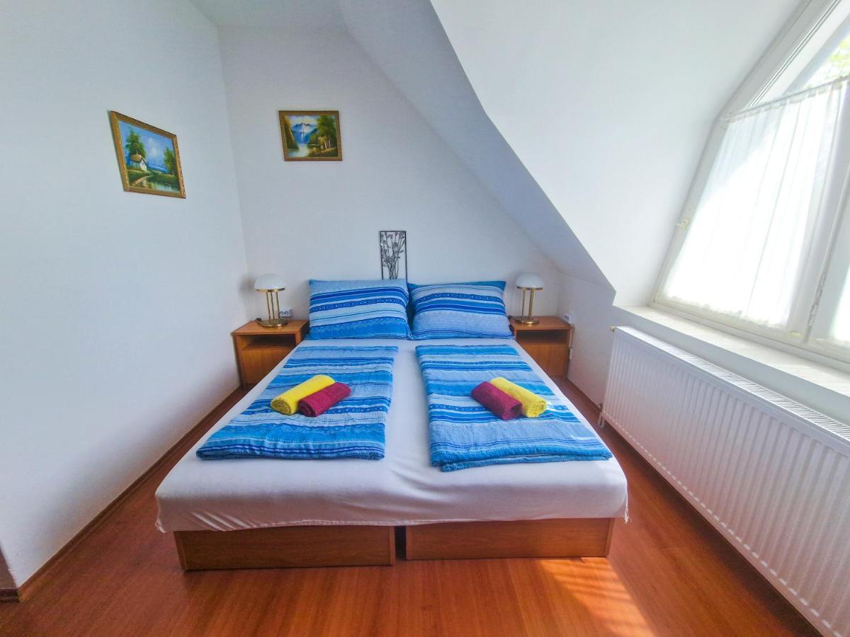 Weinberger Vendeghaz Hotel Zamardi Bagian luar foto