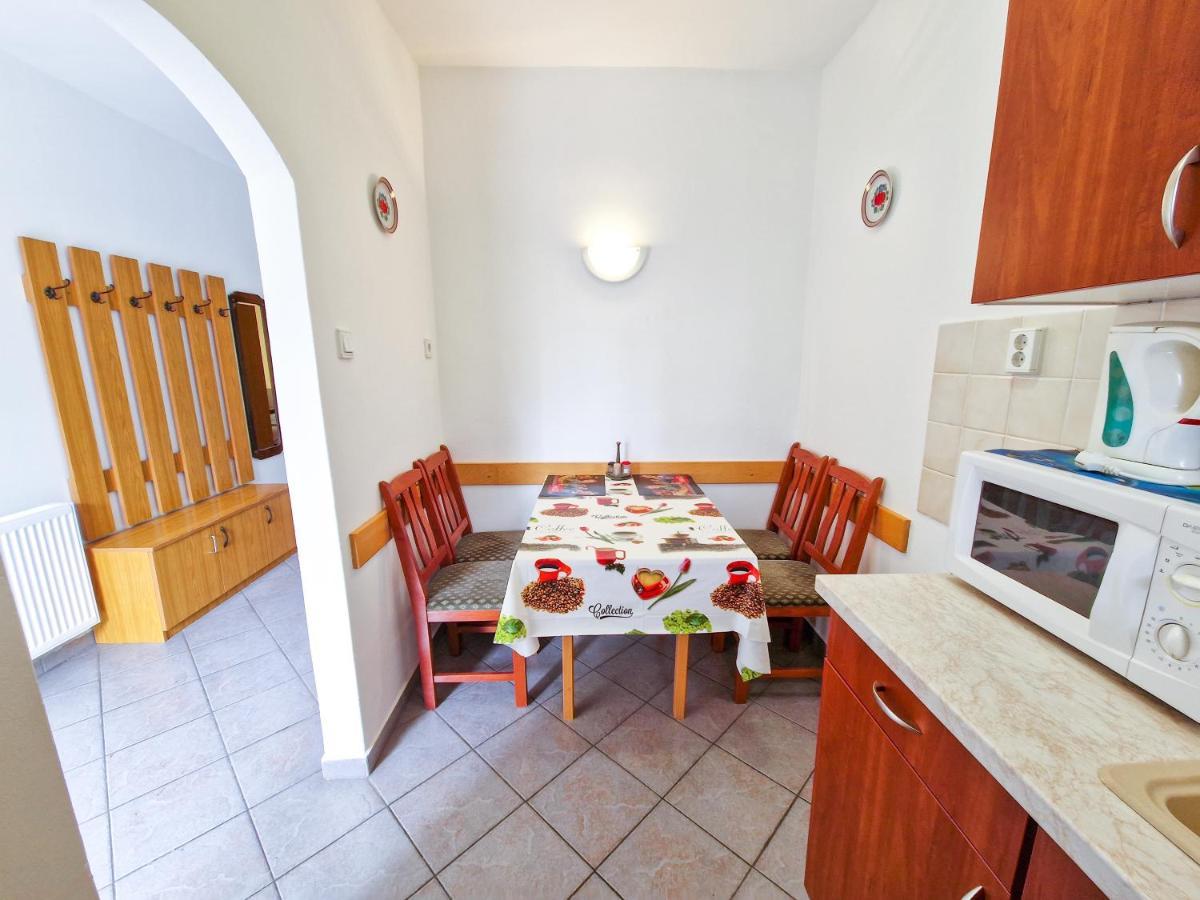 Weinberger Vendeghaz Hotel Zamardi Bagian luar foto